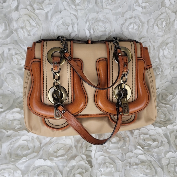 Fendi baguette shoulder bag. - Picture 4 of 12
